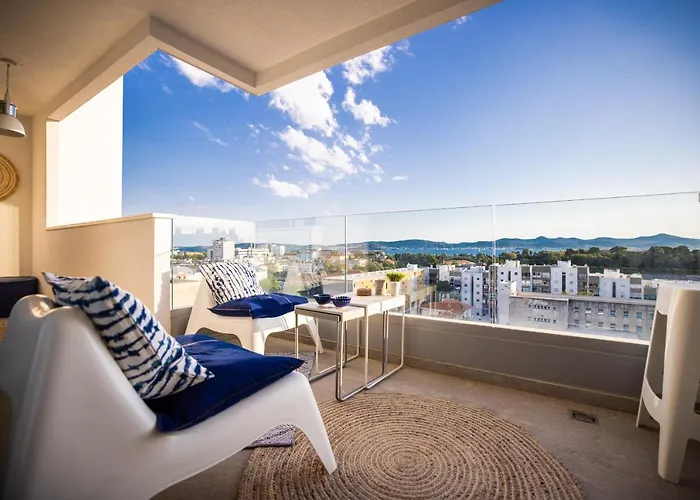 Island View Luxury Apartment *