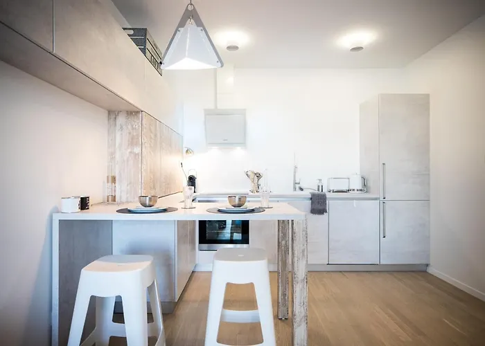 Island View Luxury Apartment