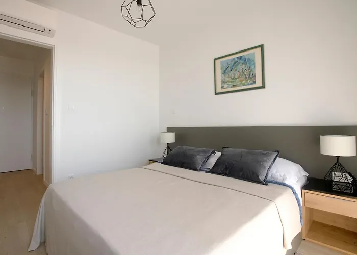 Apartment Island View Luxury