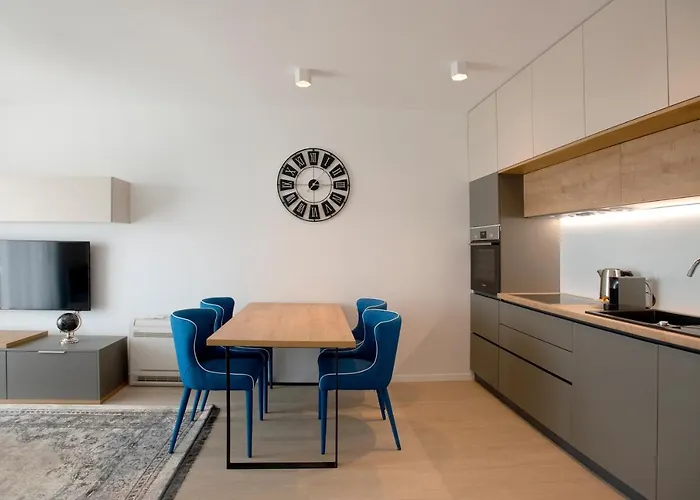 Island View Luxury Apartment