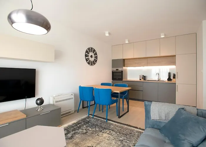 Island View Luxury Apartment